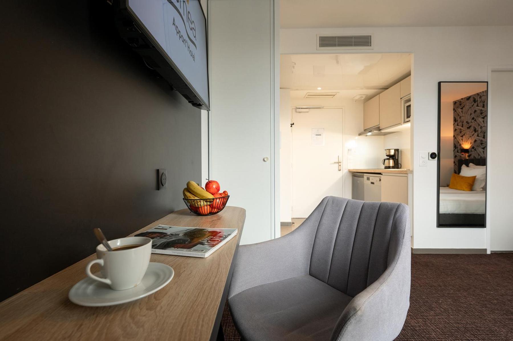 Nemea Appart Hotel Europe Velizy Villacoublay Exterior photo